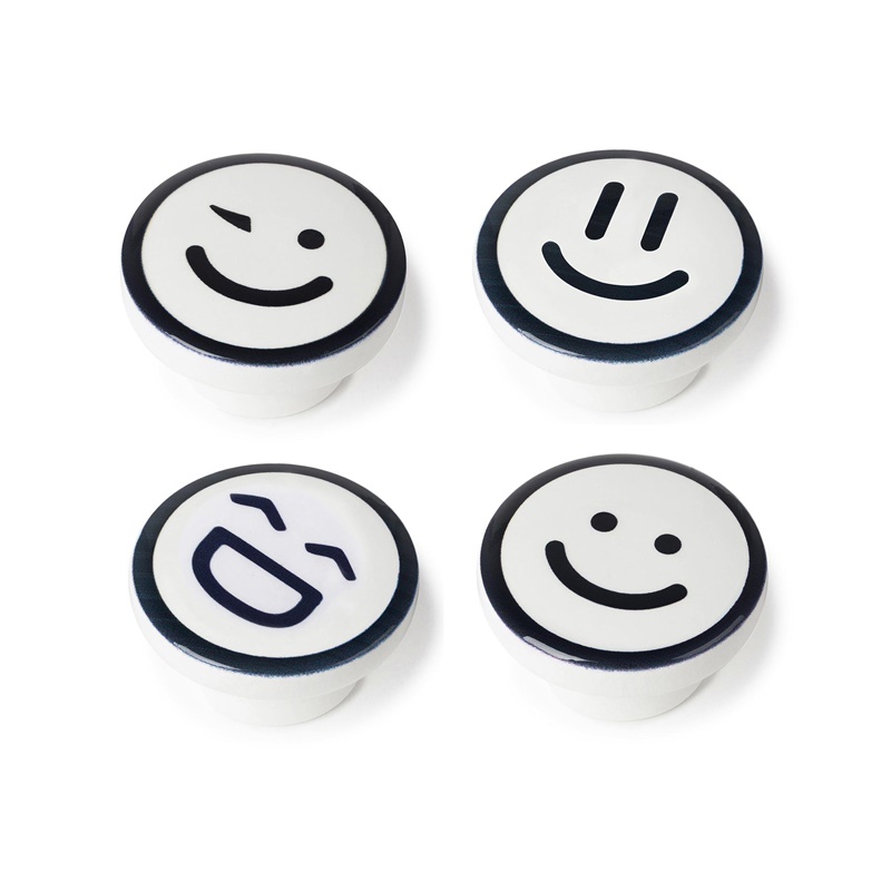 BEECH KNOB 29X28X22. FACES.4PCS 34N-M9