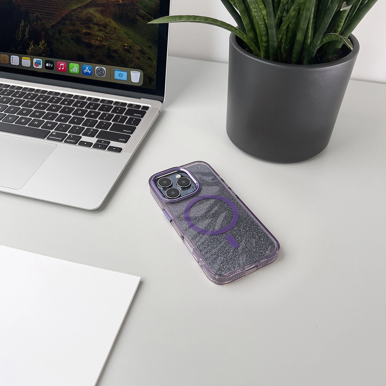 Etui Wozinsky Glitter Case z Mag Safe na Samsung Galaxy S25 - fioletowe z brokatem 5907769370403 maciņš, apvalks mobilajam telefonam