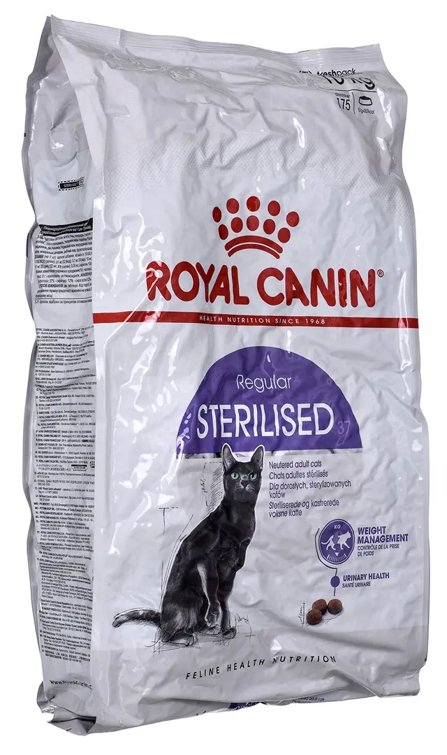 Royal Canin FHN Sterilised - dry