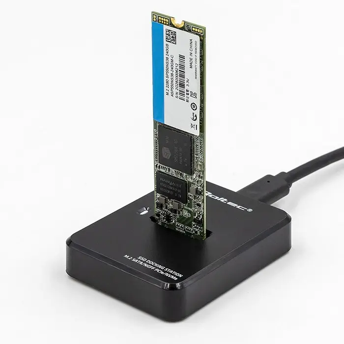 Qoltec M.2 SATA/PCIe SSD Docking