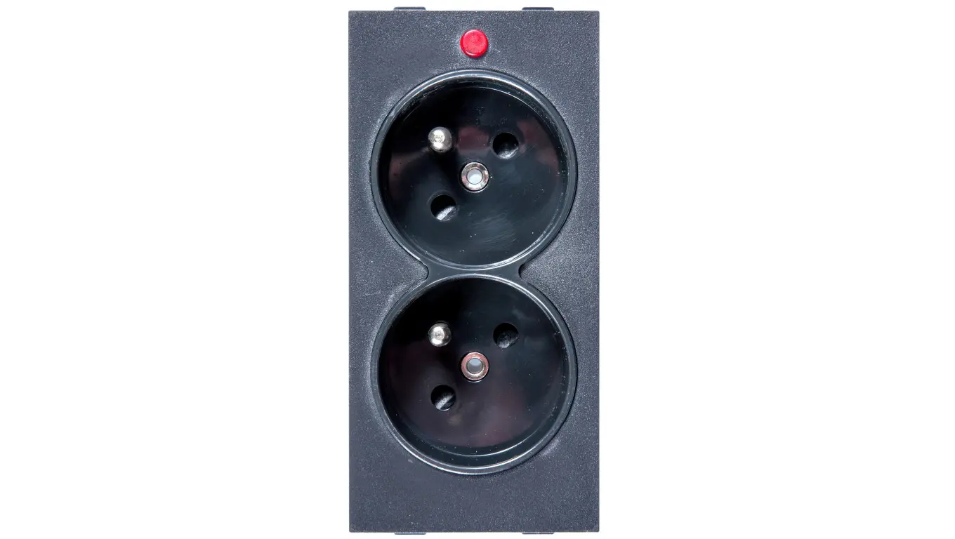Kontakt-Simon Socket CIMA double with/u 16A